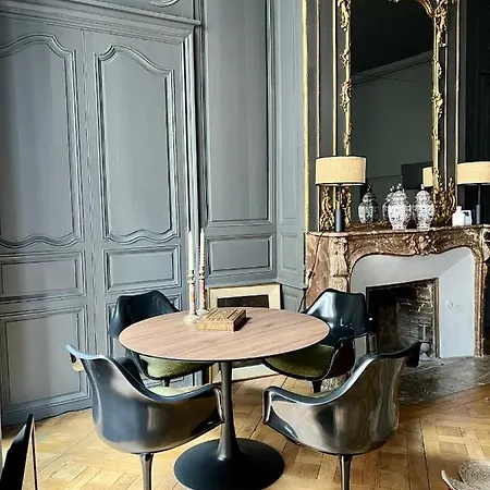 Luxueux 2 Pièces 65m2 Particulier Xvii Ième Siècle-centre Historique *
