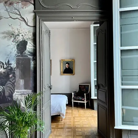 Luxueux 2 Pièces 65m2 Particulier Xvii Ième Siècle-centre Historique *