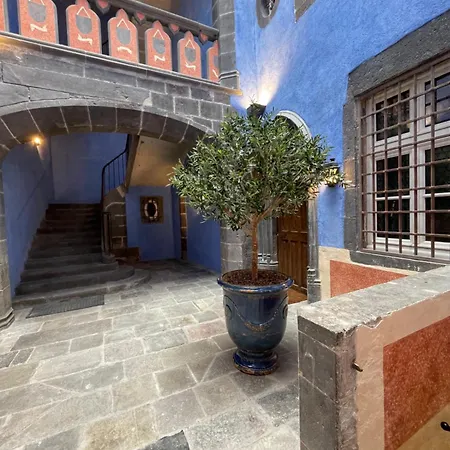 Luxueux 2 Pieces 65m2 Particulier Xvii Ieme Siecle-centre Historique * Clermont-Ferrand