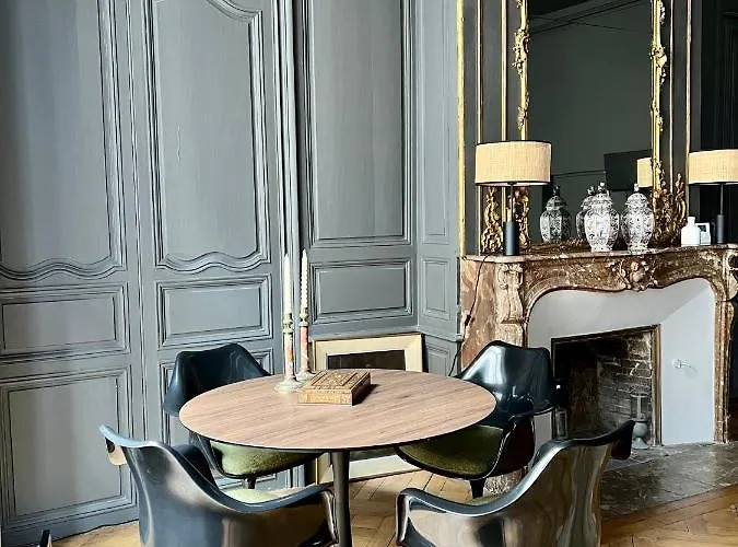 Luxueux 2 Pieces 65m2 Particulier Xvii Ieme Siecle-centre Historique *